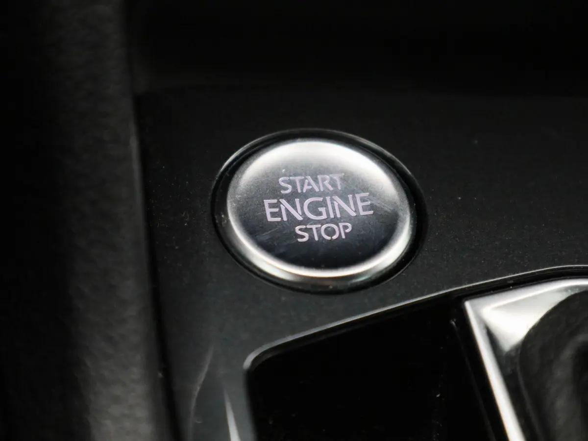 1.4 TSI eHybrid R-Line Business+