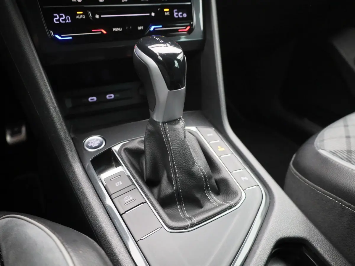 1.4 TSI eHybrid R-Line Business+