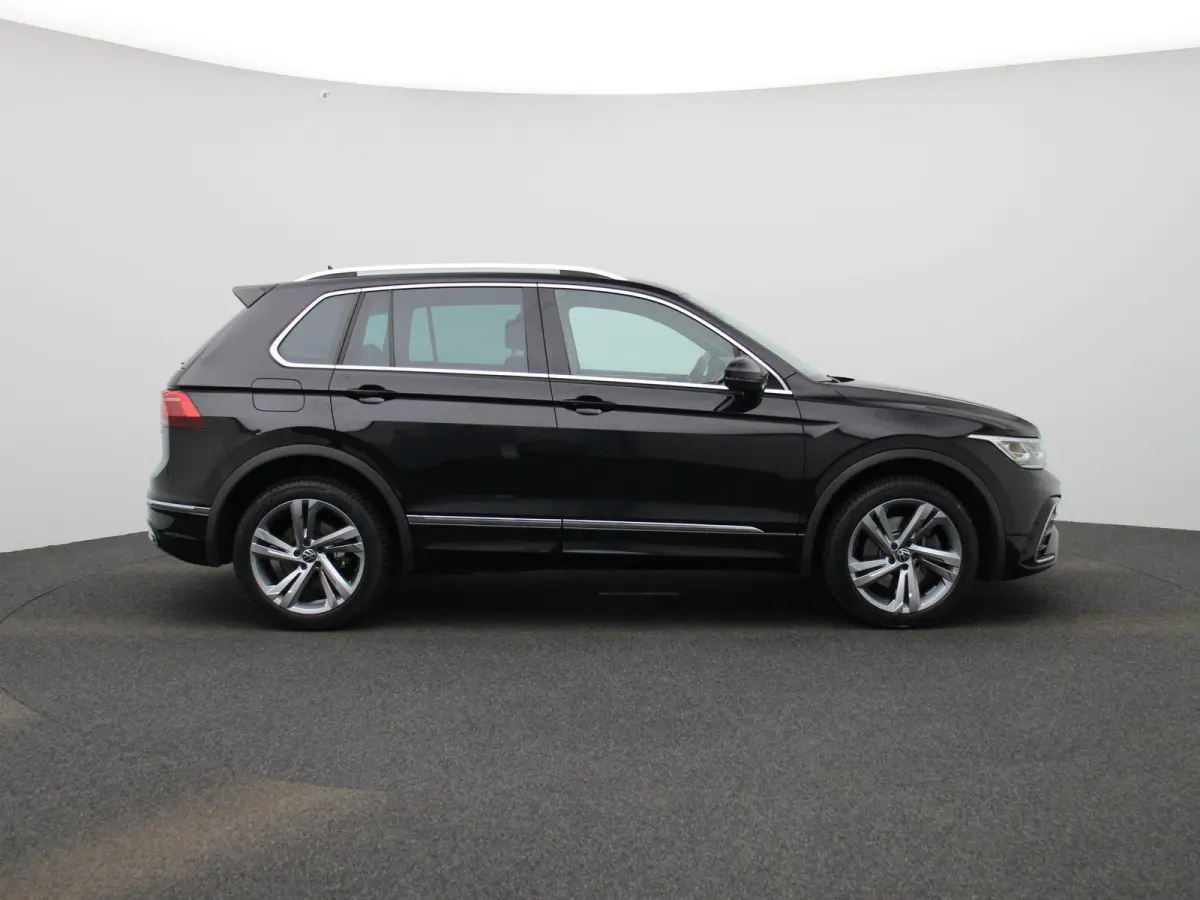 1.4 TSI eHybrid R-Line Business+