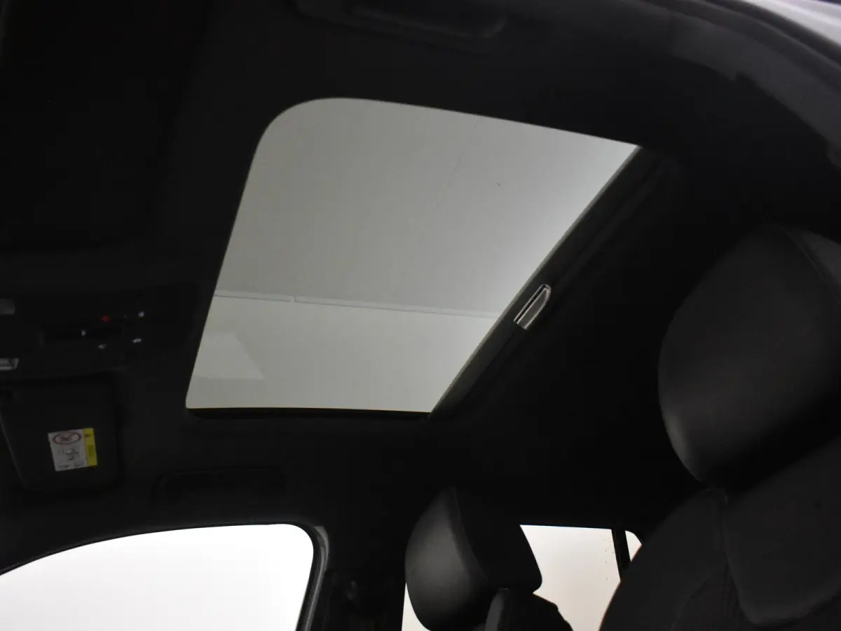 35 TFSI S Edition 150PK | Elektr glazen pano-dak | Trekhaak | App connect | Navi | Climate control | Cruise control | Parkeersensoren | DAB | LED | 19"LMV