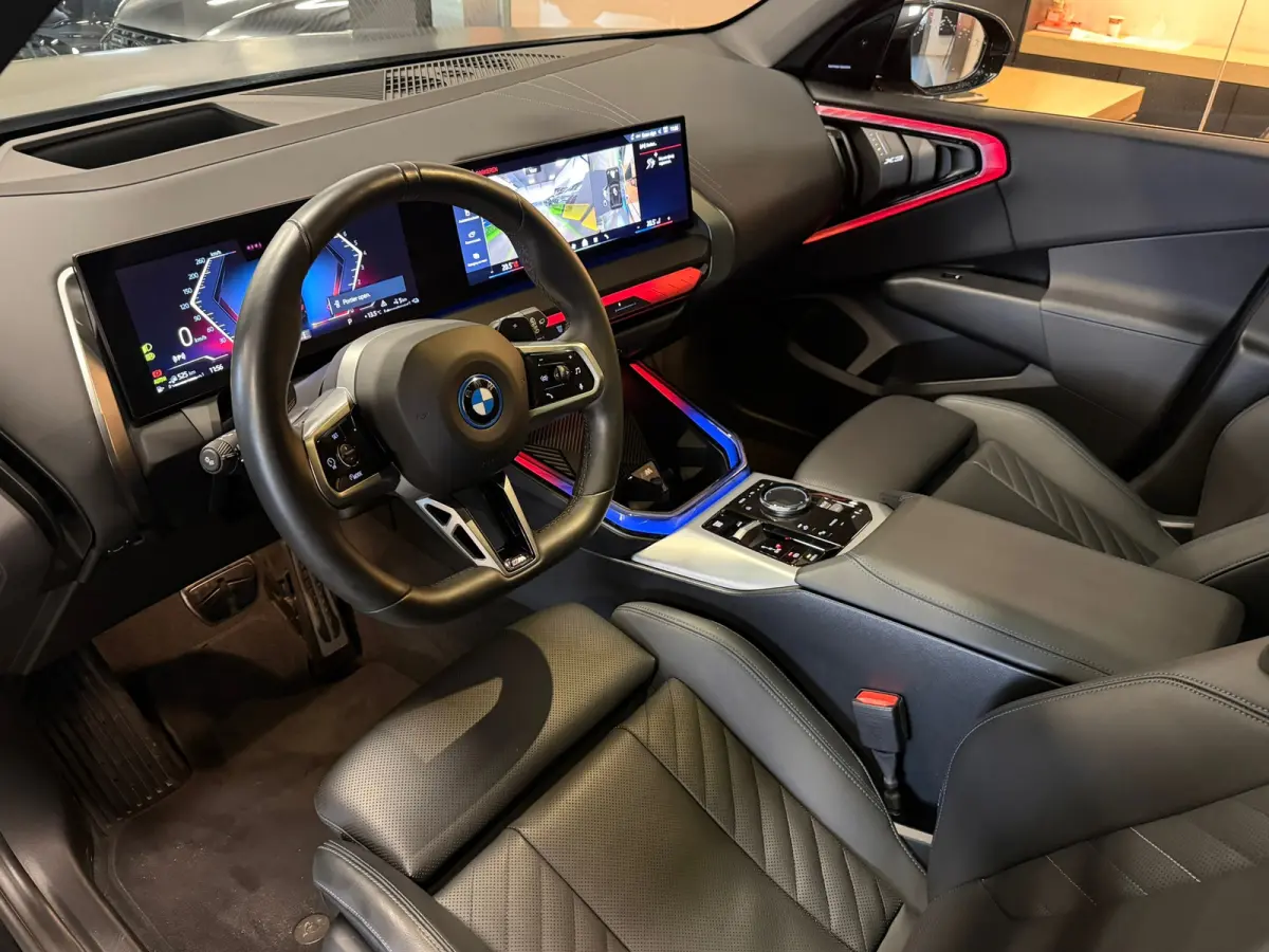 30e xDrive M Pack VOL Pano Memory 360Cam. Alarm
