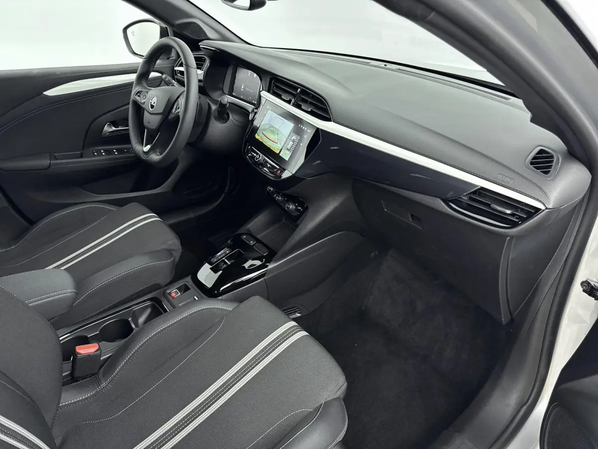 145 pk Automaat Hybrid GS | Navigatie | Led | Camera | Carplay