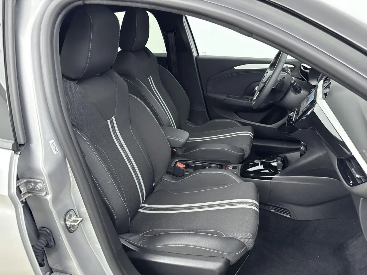 145 pk Automaat Hybrid GS | Navigatie | Led | Camera | Carplay