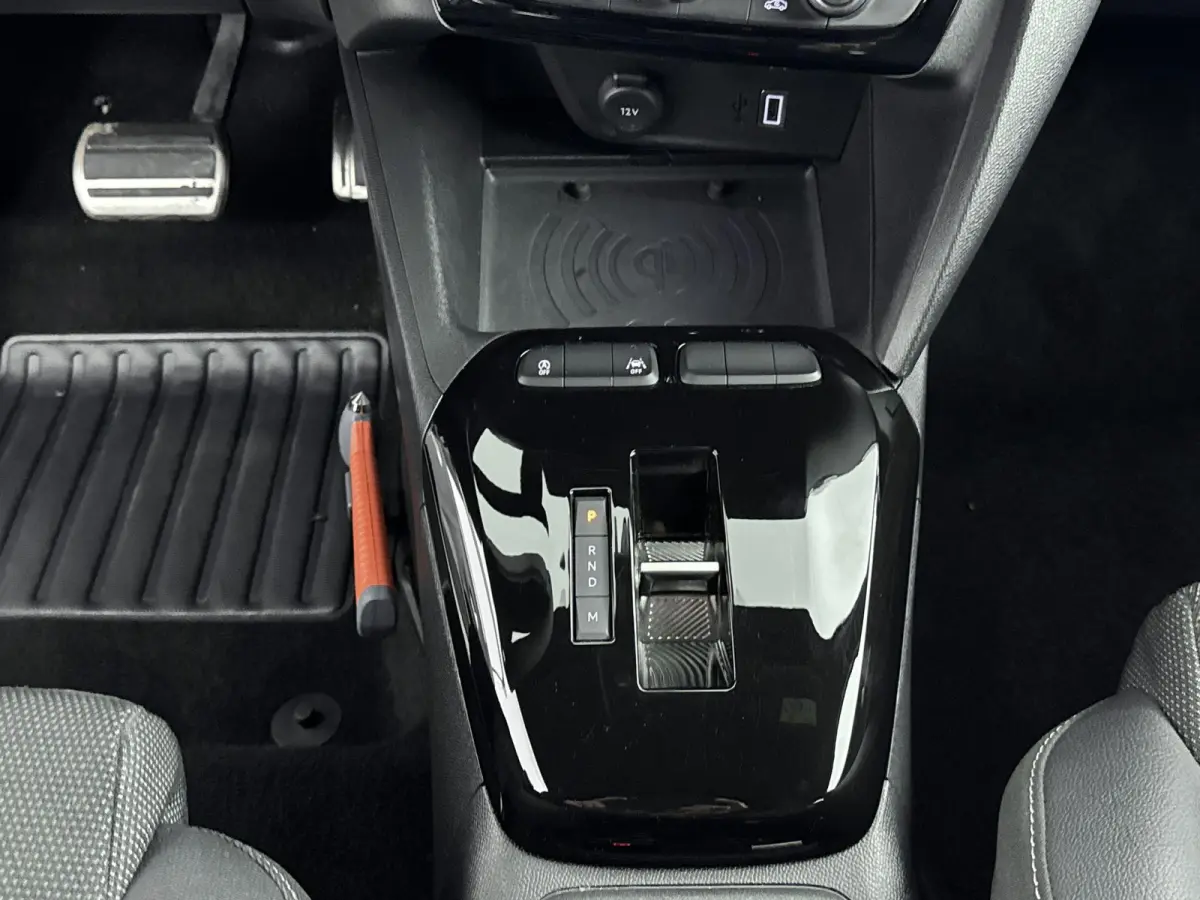 145 pk Automaat Hybrid GS | Navigatie | Led | Camera | Carplay