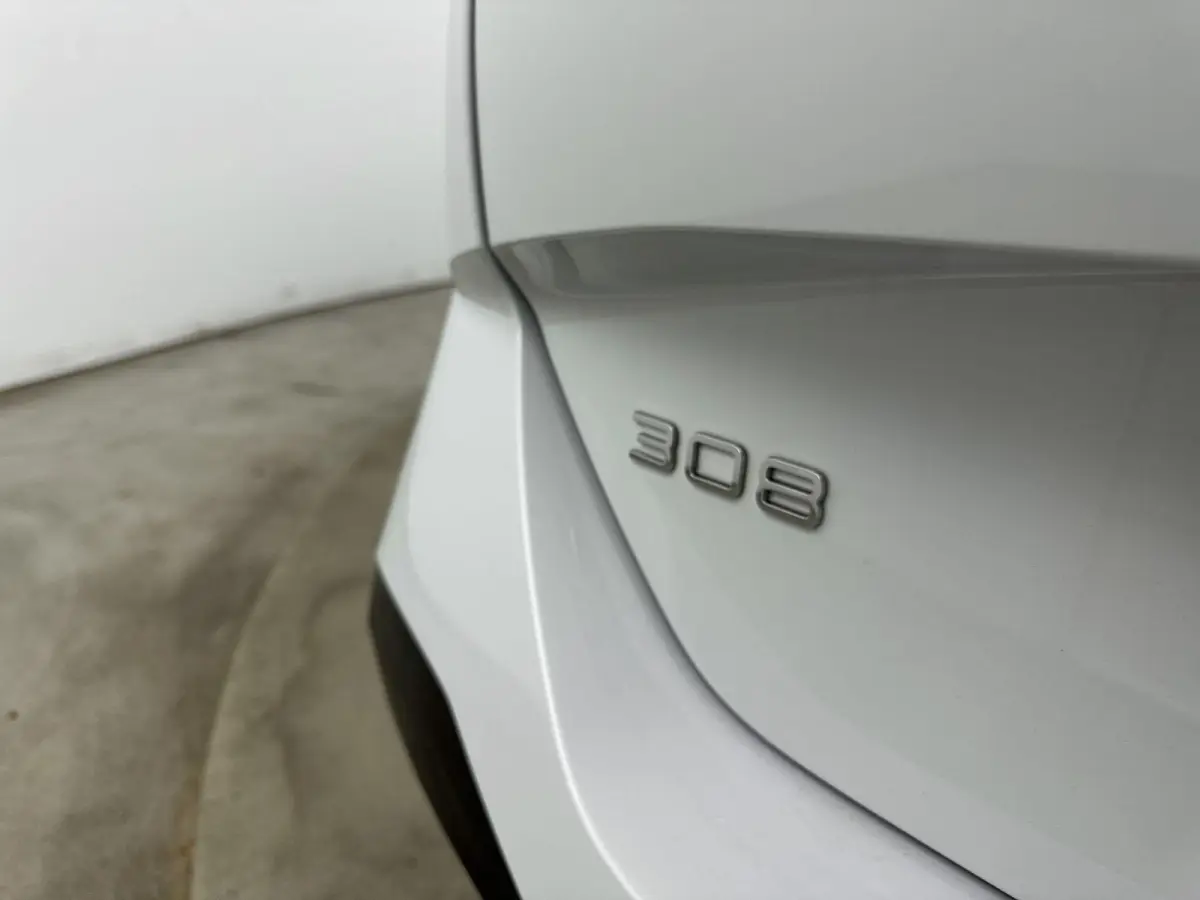 Plug-in Hybrid Automaat 225pk GT | Camera | Adaptieve Cruise Control | Alcantara Bekleding | Stoelverwarming | Maatrix LED Koplampen