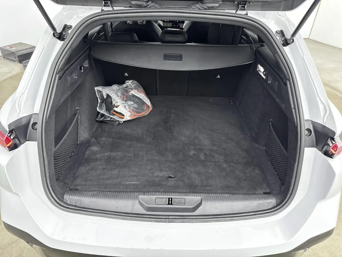 Plug-in Hybrid Automaat 225pk GT | Camera | Adaptieve Cruise Control | Alcantara Bekleding | Stoelverwarming | Maatrix LED Koplampen