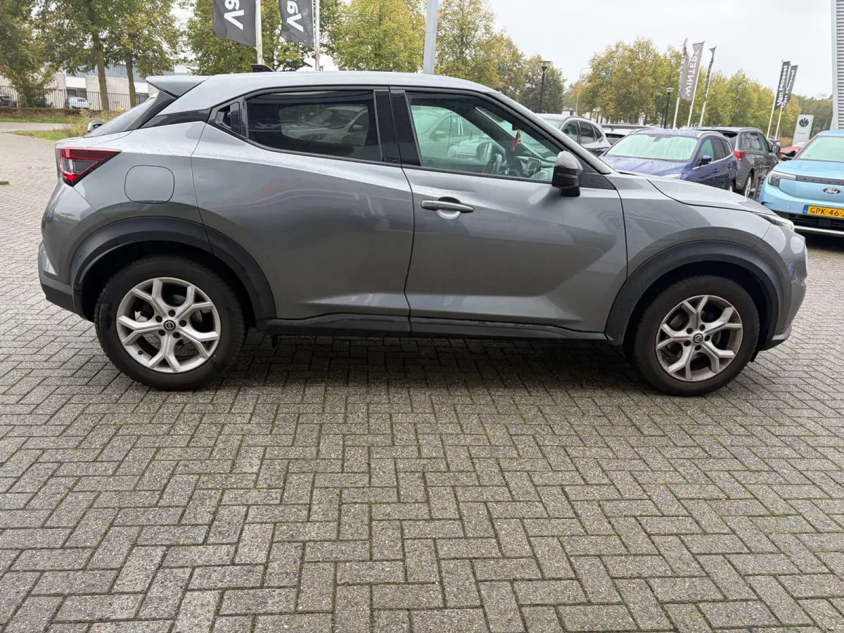 1.0 DIG-T N-Connecta | 117 PK | AUTOMAAT | KEYLESS ENTRY | CAMERA | PARKEERSENSOREN VOOR EN ACHTER | ALL-SEASONBANDEN | CLIMATE CONTROL | NAVIGATIE |