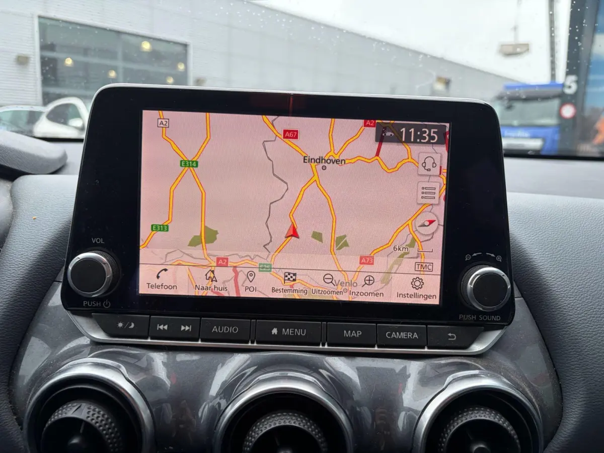 1.0 DIG-T N-Connecta | 117 PK | AUTOMAAT | KEYLESS ENTRY | CAMERA | PARKEERSENSOREN VOOR EN ACHTER | ALL-SEASONBANDEN | CLIMATE CONTROL | NAVIGATIE |