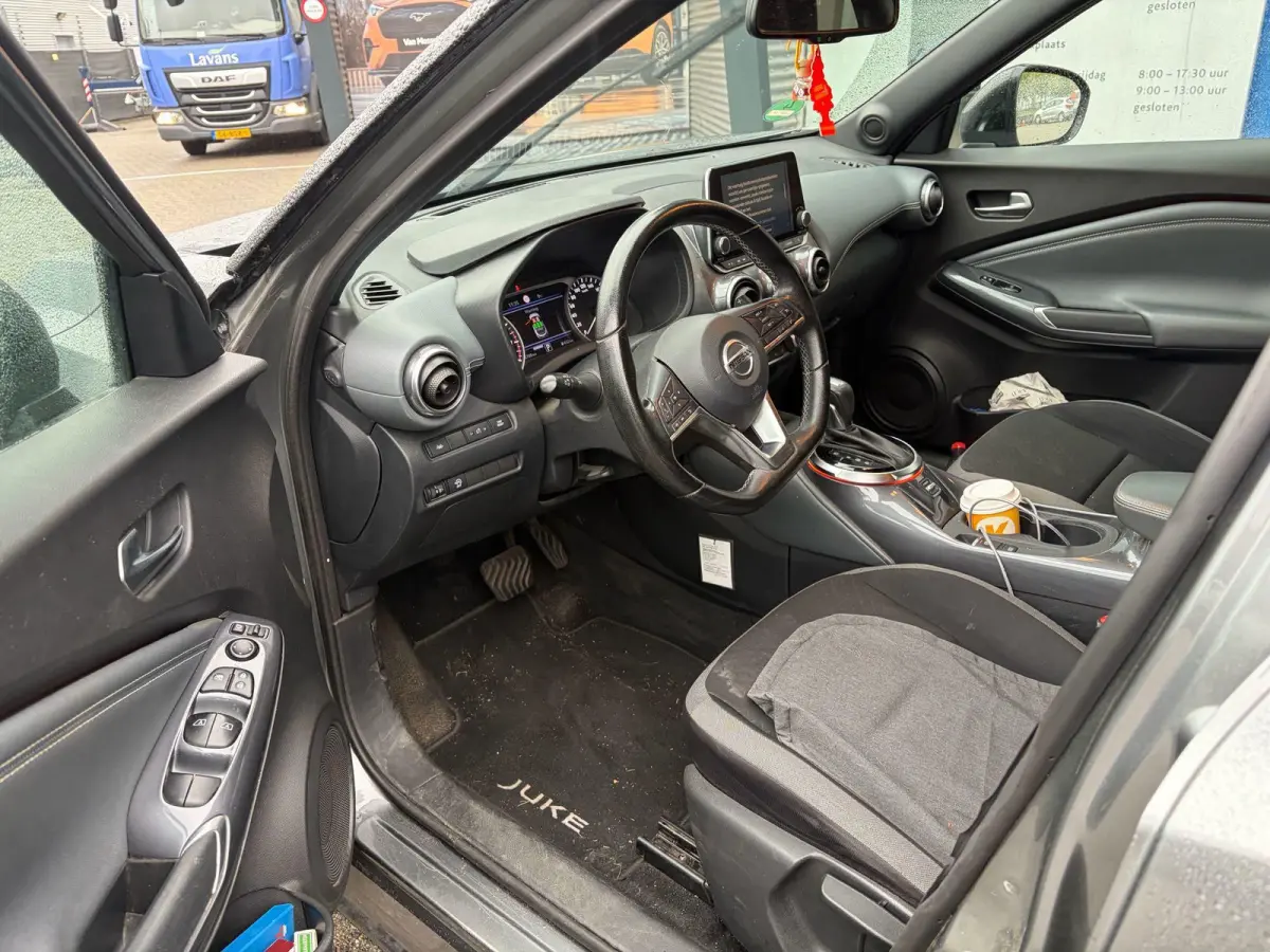 1.0 DIG-T N-Connecta | 117 PK | AUTOMAAT | KEYLESS ENTRY | CAMERA | PARKEERSENSOREN VOOR EN ACHTER | ALL-SEASONBANDEN | CLIMATE CONTROL | NAVIGATIE |