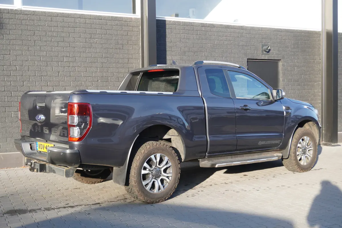 2.0 EcoBlue 213PK AUT. 4X4 3.500KG Wildtrak Supercab - AC/Climate - Navi - Cruise - €21.900,- Excl.