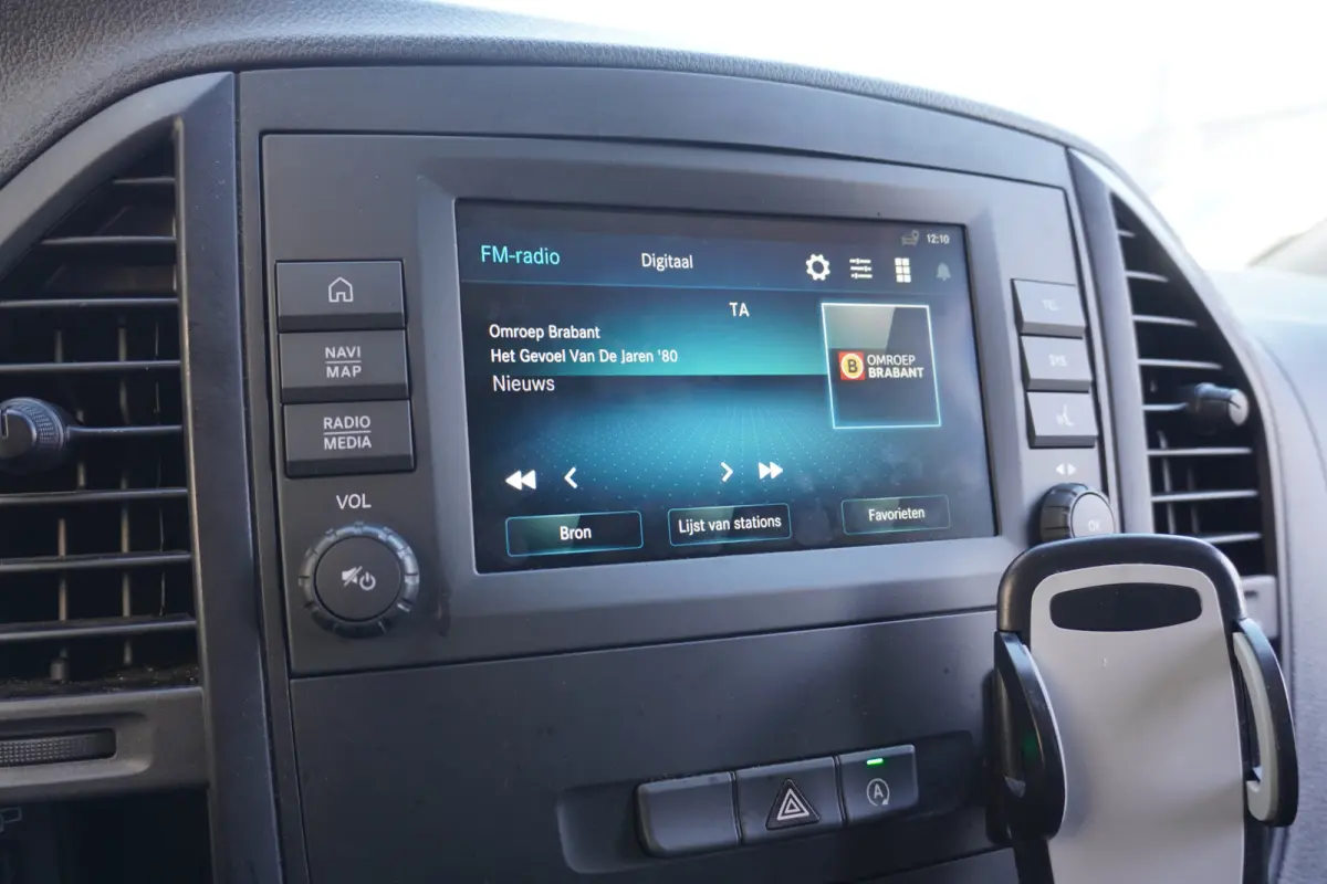 110 CDI XL EURO 6 - Airco - Camera - Carplay - €12.950,- Excl.