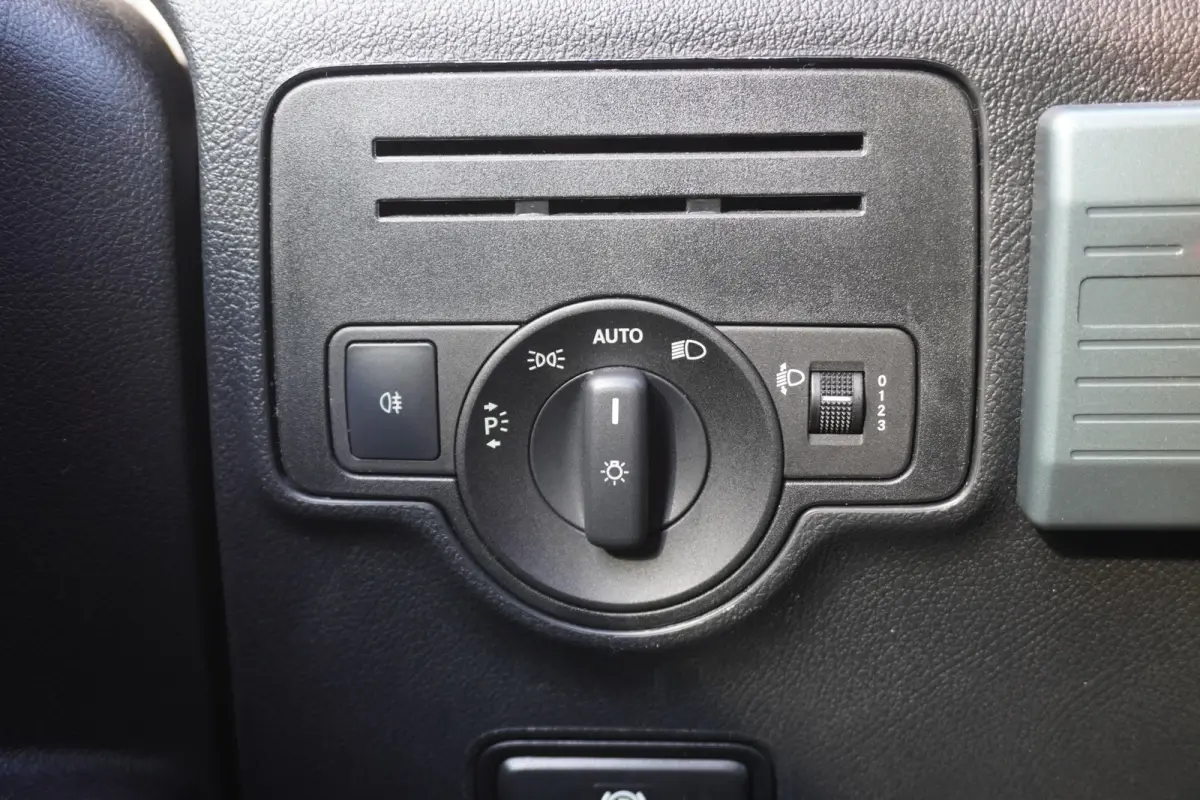 110 CDI XL EURO 6 - Airco - Camera - Carplay - €12.950,- Excl.