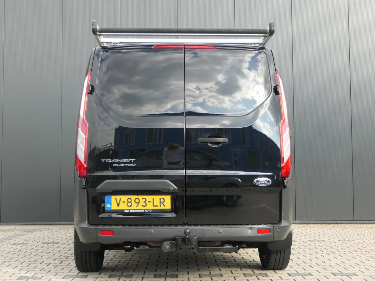290 2.0 TDCI L1H1 Trend DC | Dubbele Cabine | 5-Persoons | Trekhaak | Camera | Lichtmetalen Velgen | Stoelverwarming