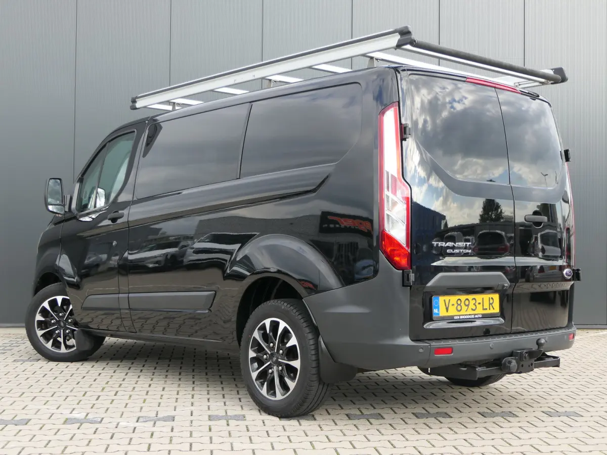 290 2.0 TDCI L1H1 Trend DC | Dubbele Cabine | 5-Persoons | Trekhaak | Camera | Lichtmetalen Velgen | Stoelverwarming