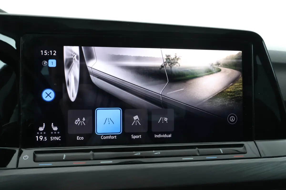 1.5 eTSI R-Line Memory Seat, Panorama, Automaat, Stoel/stuurverwarming