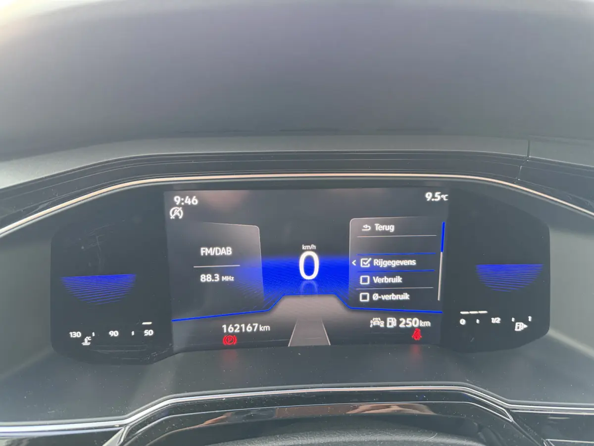 1.0 TSI R-Line 110 PK | CLIMATE | ADAPT. CRUISE | VIRTUAL COCKPIT | CARPLAY |