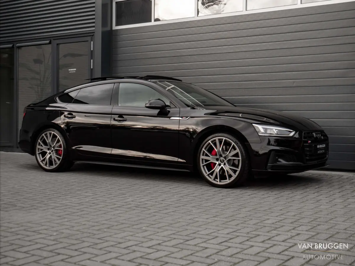 3.0 TFSI quattro Pano Massage Head-up B&O Carbon 20" Sfeer