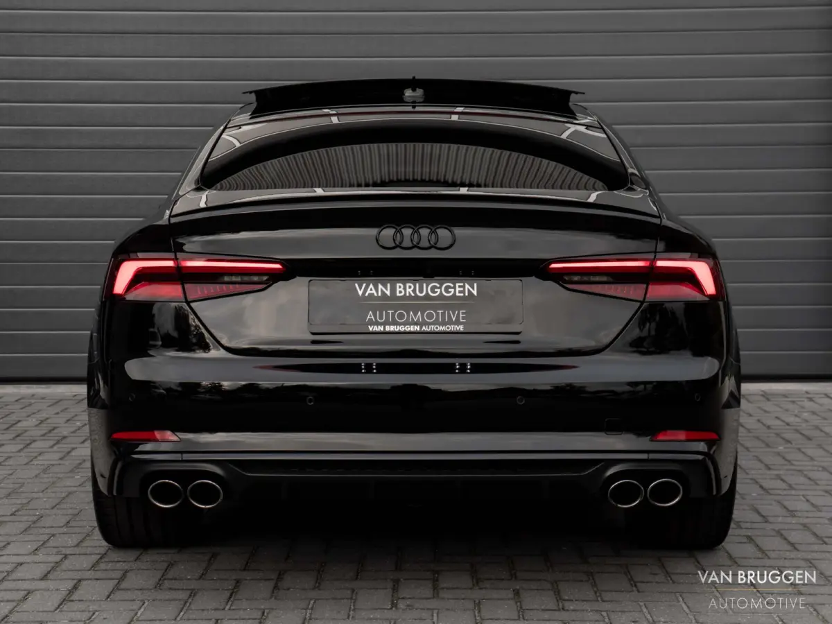 3.0 TFSI quattro Pano Massage Head-up B&O Carbon 20" Sfeer