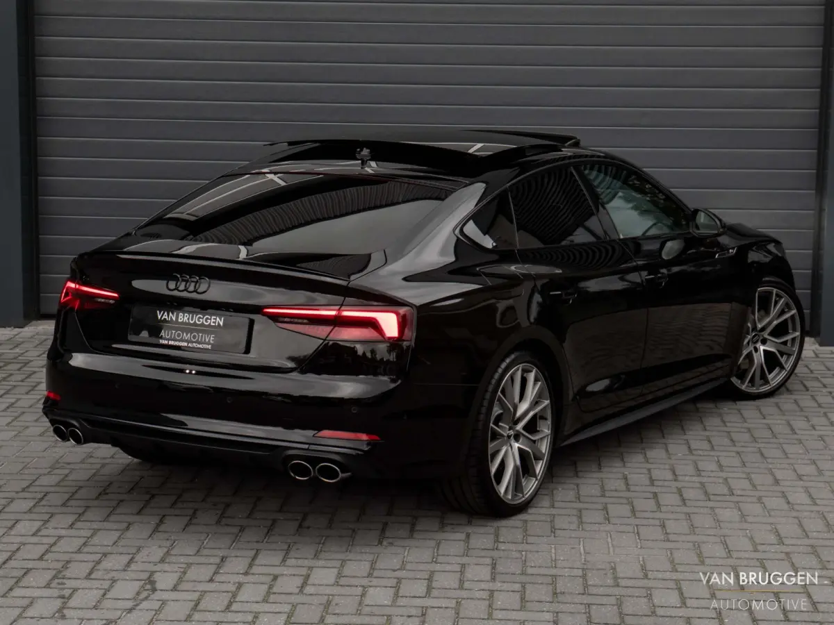 3.0 TFSI quattro Pano Massage Head-up B&O Carbon 20" Sfeer