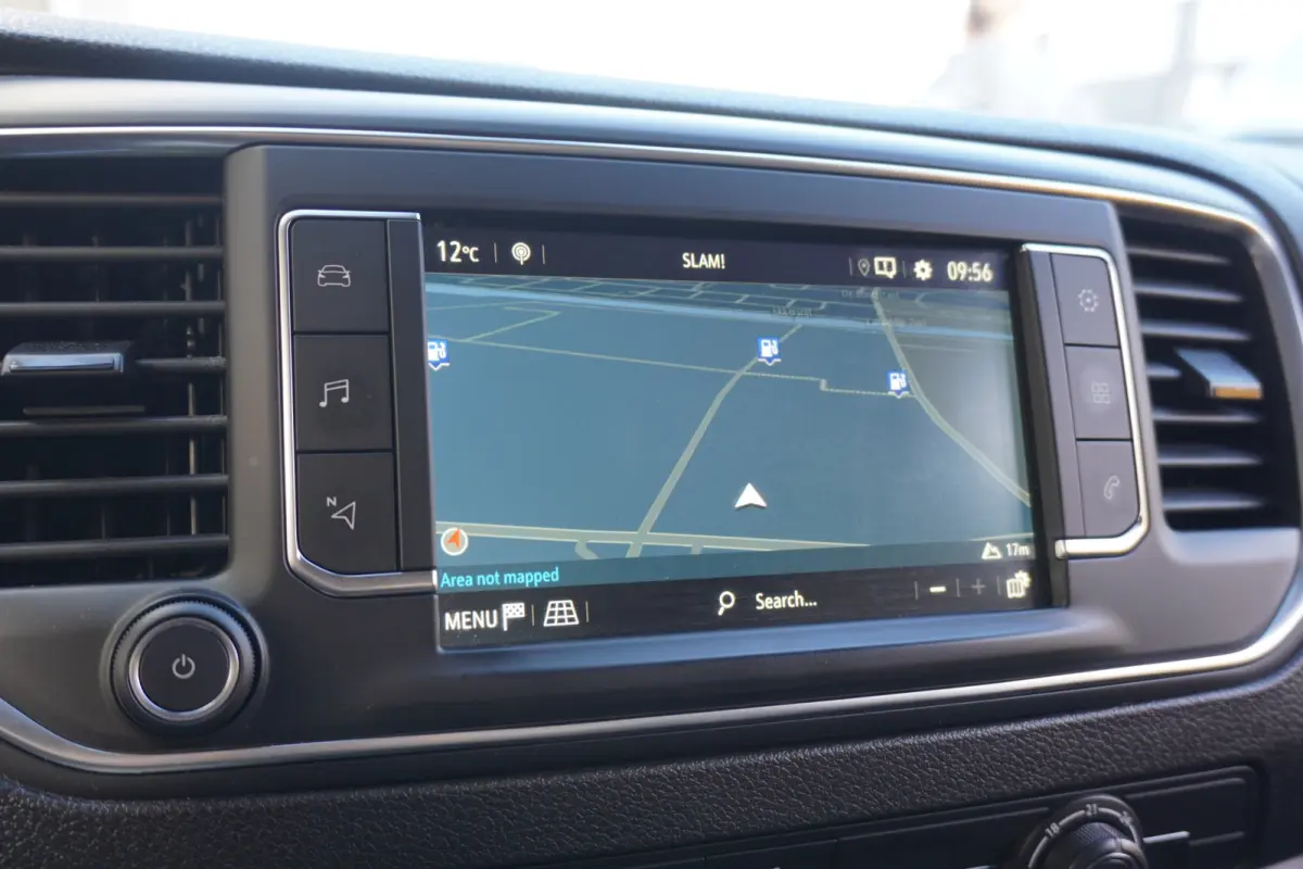 1.5 BlueHDi L2 120PK EURO 6 - Airco - Navi - Cruise - €14.900,- Excl.