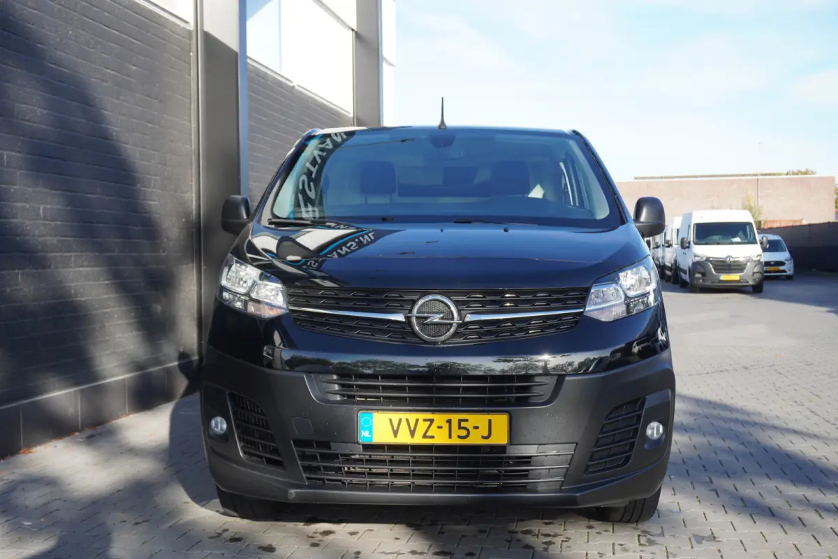 1.5 BlueHDi L2 120PK EURO 6 - Airco - Navi - Cruise - €14.900,- Excl.