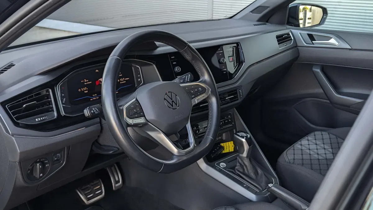 1.0 TSI 110pk DSG R-Line | App Connect | Stoelverwarming | Camera