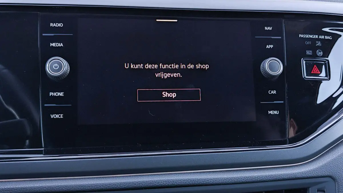 1.0 TSI 110pk DSG R-Line | App Connect | Stoelverwarming | Camera