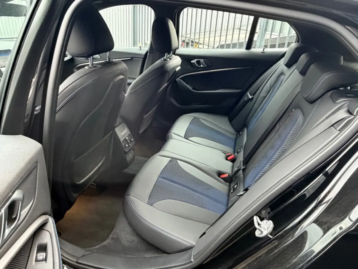 116i M Sport Leder Navi LED Carplay Live Cockpit NL-auto