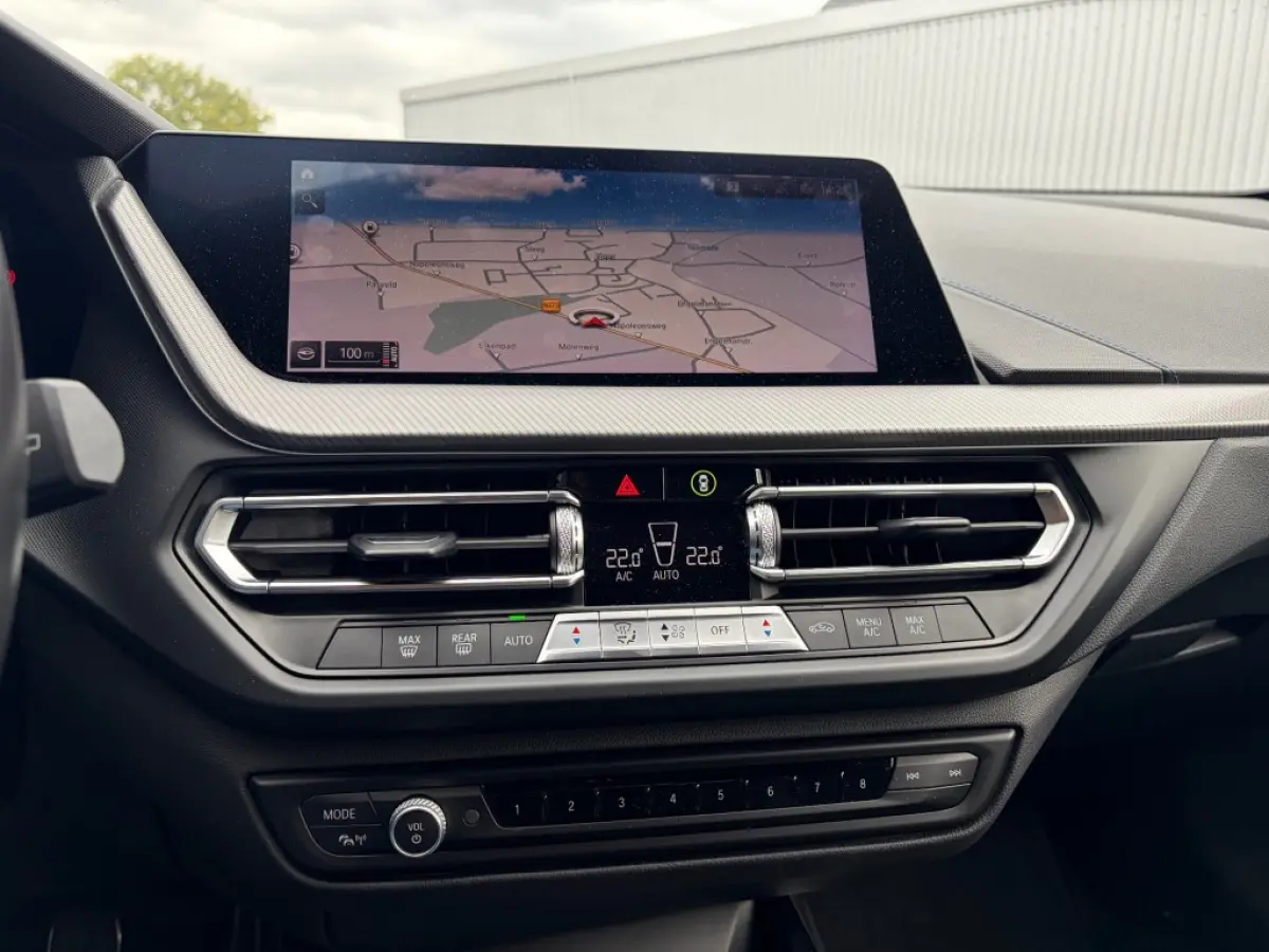116i M Sport Leder Navi LED Carplay Live Cockpit NL-auto