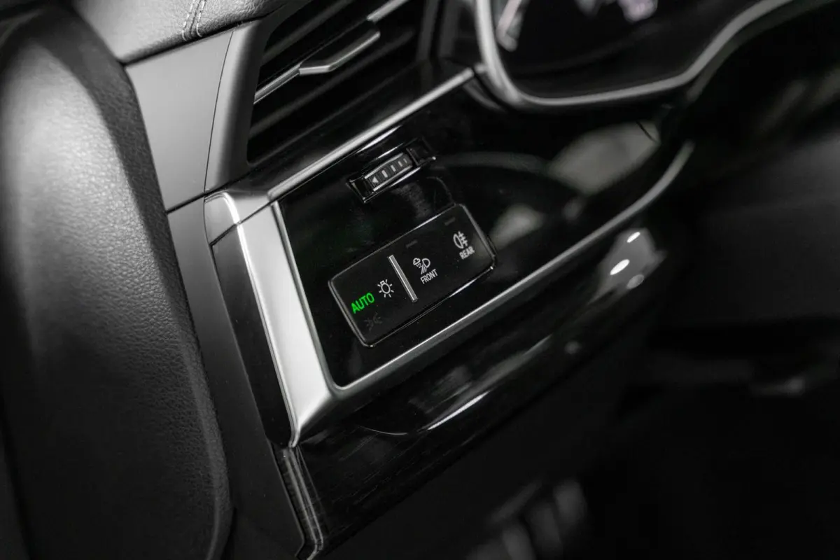 60 TFSI e Quattro Competition / Pano / 23" / Massage / OLED / HUD / Matrix / BTW / Trekhaak