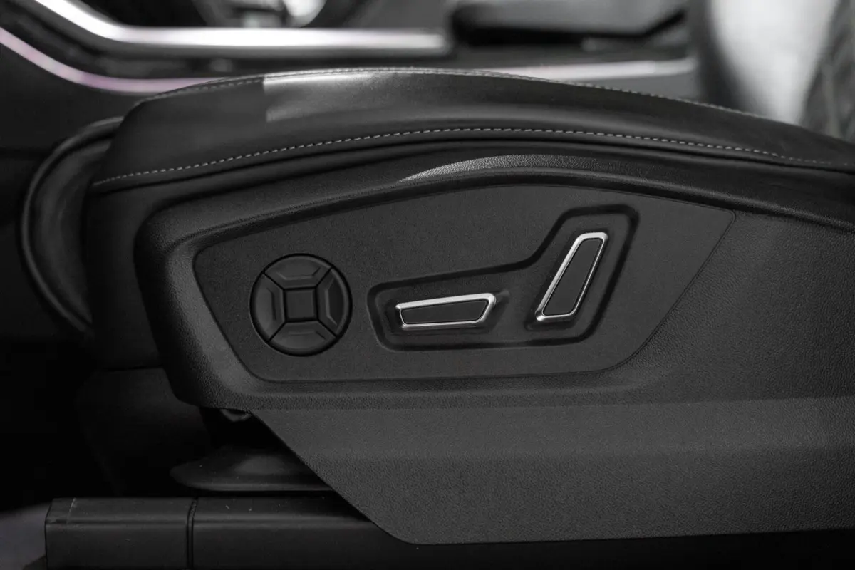 60 TFSI e Quattro Competition / Pano / 23" / Massage / OLED / HUD / Matrix / BTW / Trekhaak