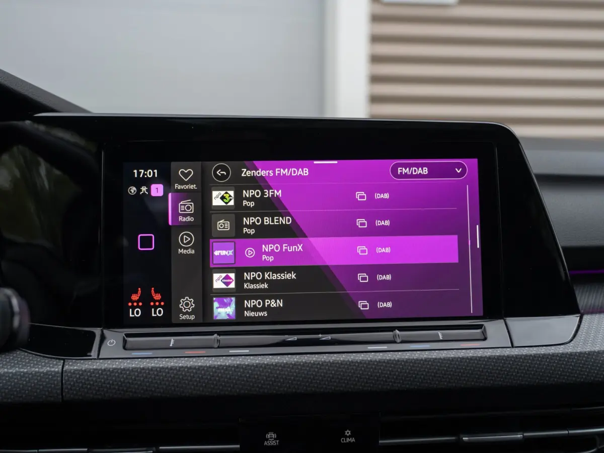 1.5 eTSI R-Line Pano/Matrix/Camera/Keyless