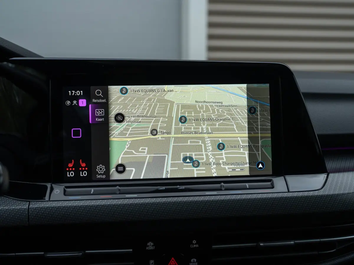 1.5 eTSI R-Line Pano/Matrix/Camera/Keyless