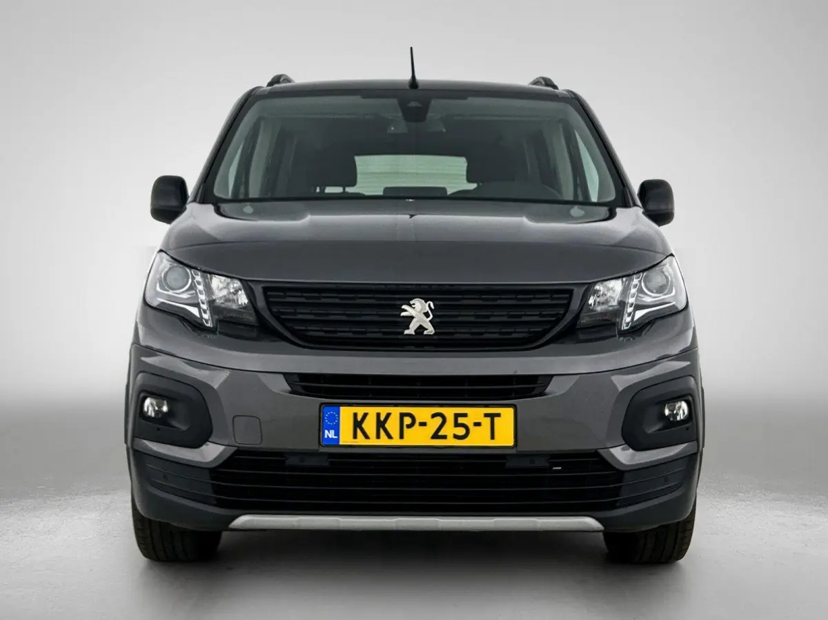GT 130pk Automaat | Navigatie via Apple Carplay / Android Auto | Achteruitrijcamera | Climate Control | Cruise Control | Parkeersensoren v+a | Dodehoeksensor | Keyless | Elektrisch inklapbar
