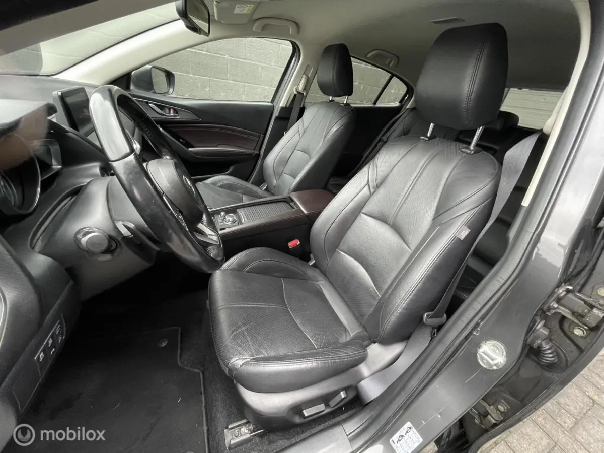 2.0 SkyActiv-G 120 GT-M Automaat | Leder | CarPlay | HUD | PDC | Trekhaak| BOSE | Xenon |