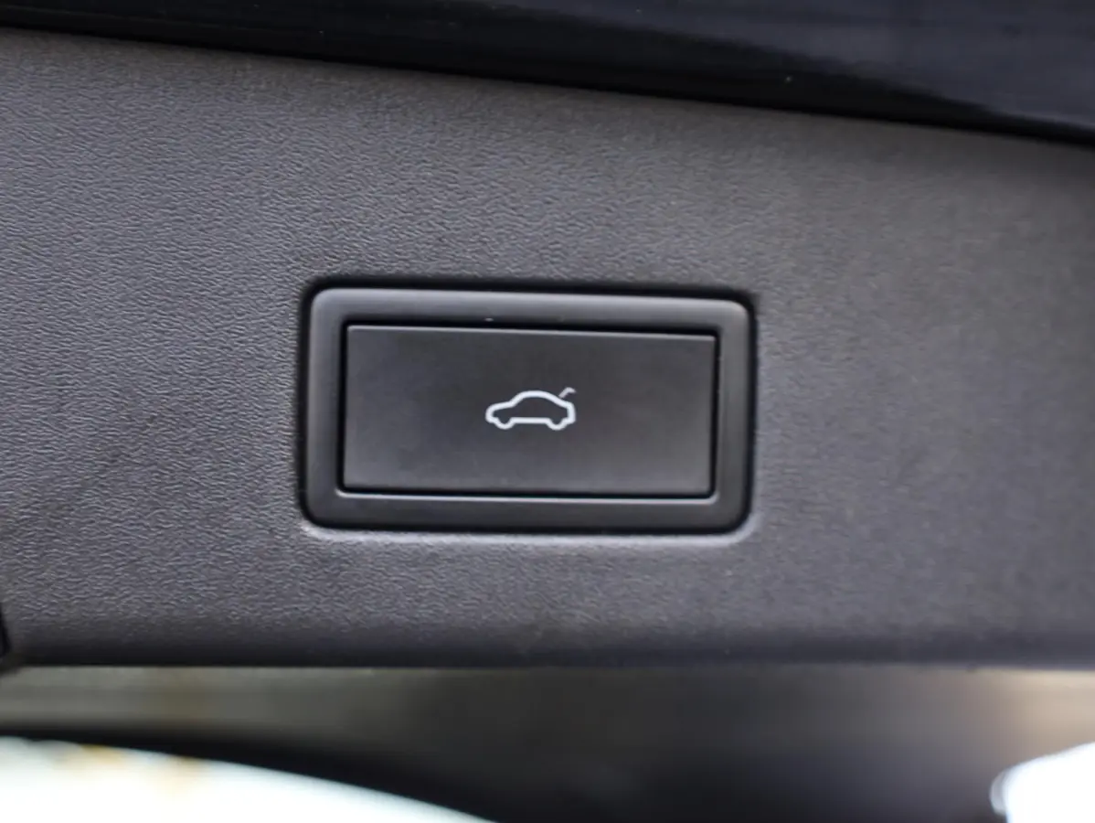 GTX 4Motion 77 kWh 220KW | Warmtepomp | 360° | Head-up | Elek.Kofferklep | Adaptive Cruise | Stoel&Stuurverwarming |