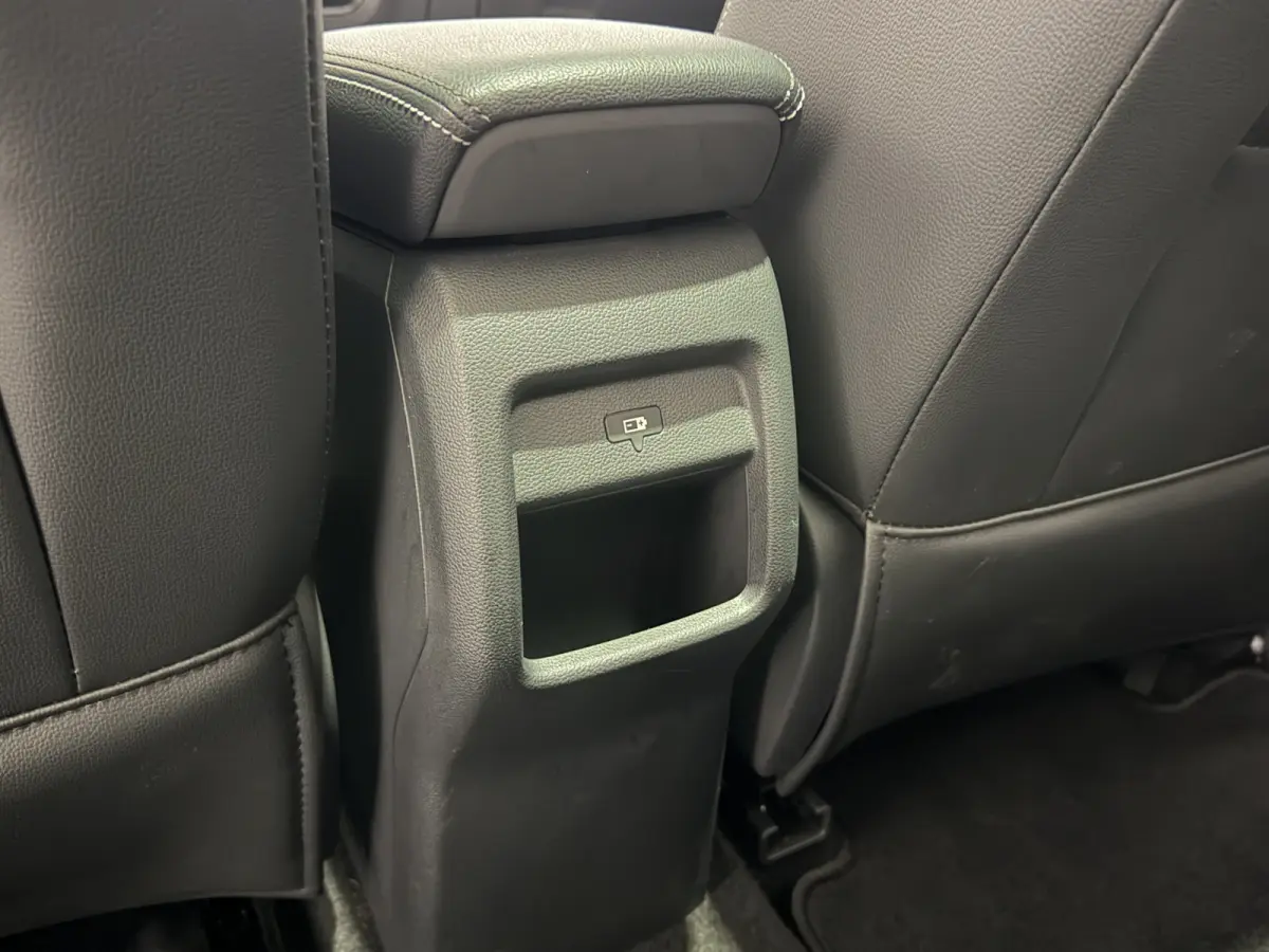 Luxury 45 kWh | Panoramadak | Leder interieur | Keyless | ACC | Apple CarPlay - Android Auto