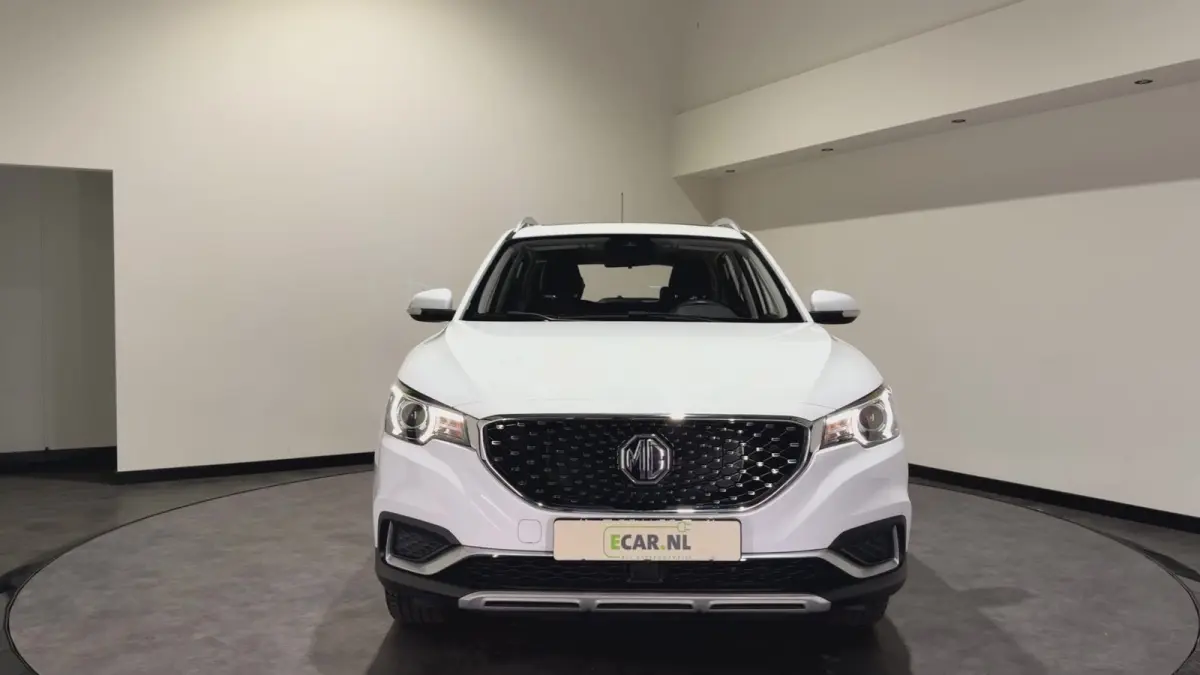 Luxury 45 kWh | Panoramadak | Leder interieur | Keyless | ACC | Apple CarPlay - Android Auto