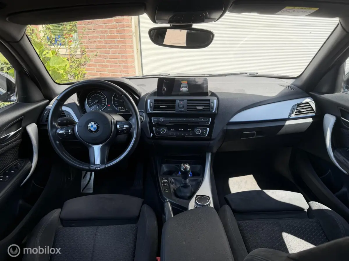 116i LCI High Executive M-Sport Dealer Ond. Keyless Climate