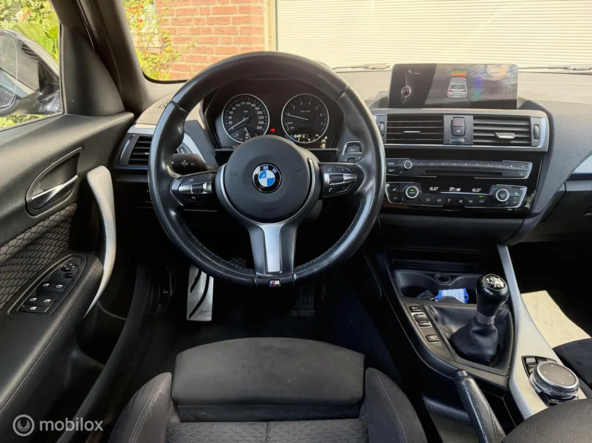 116i LCI High Executive M-Sport Dealer Ond. Keyless Climate