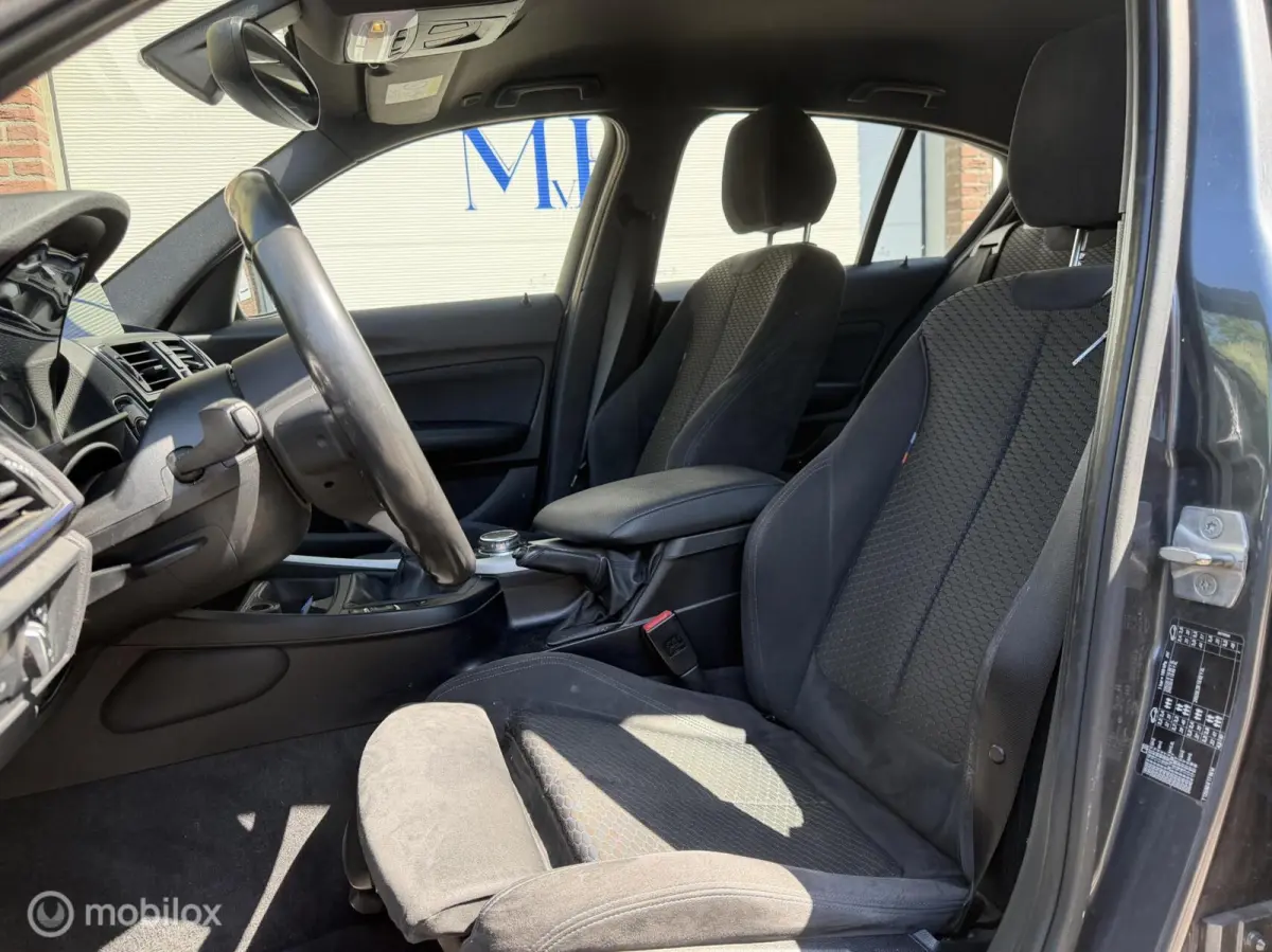 116i LCI High Executive M-Sport Dealer Ond. Keyless Climate