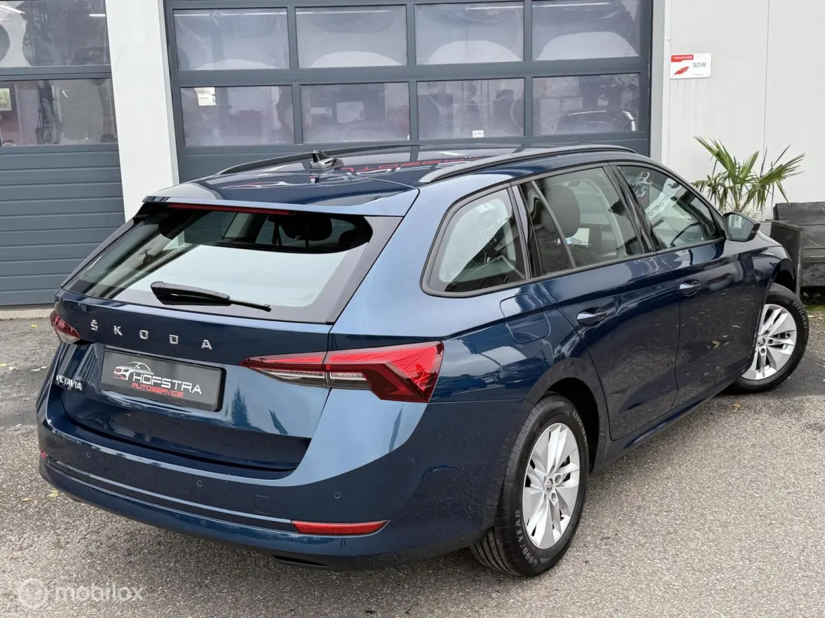 1.0 TSI Ambition CarPlay PDC Black-Line Full-Led