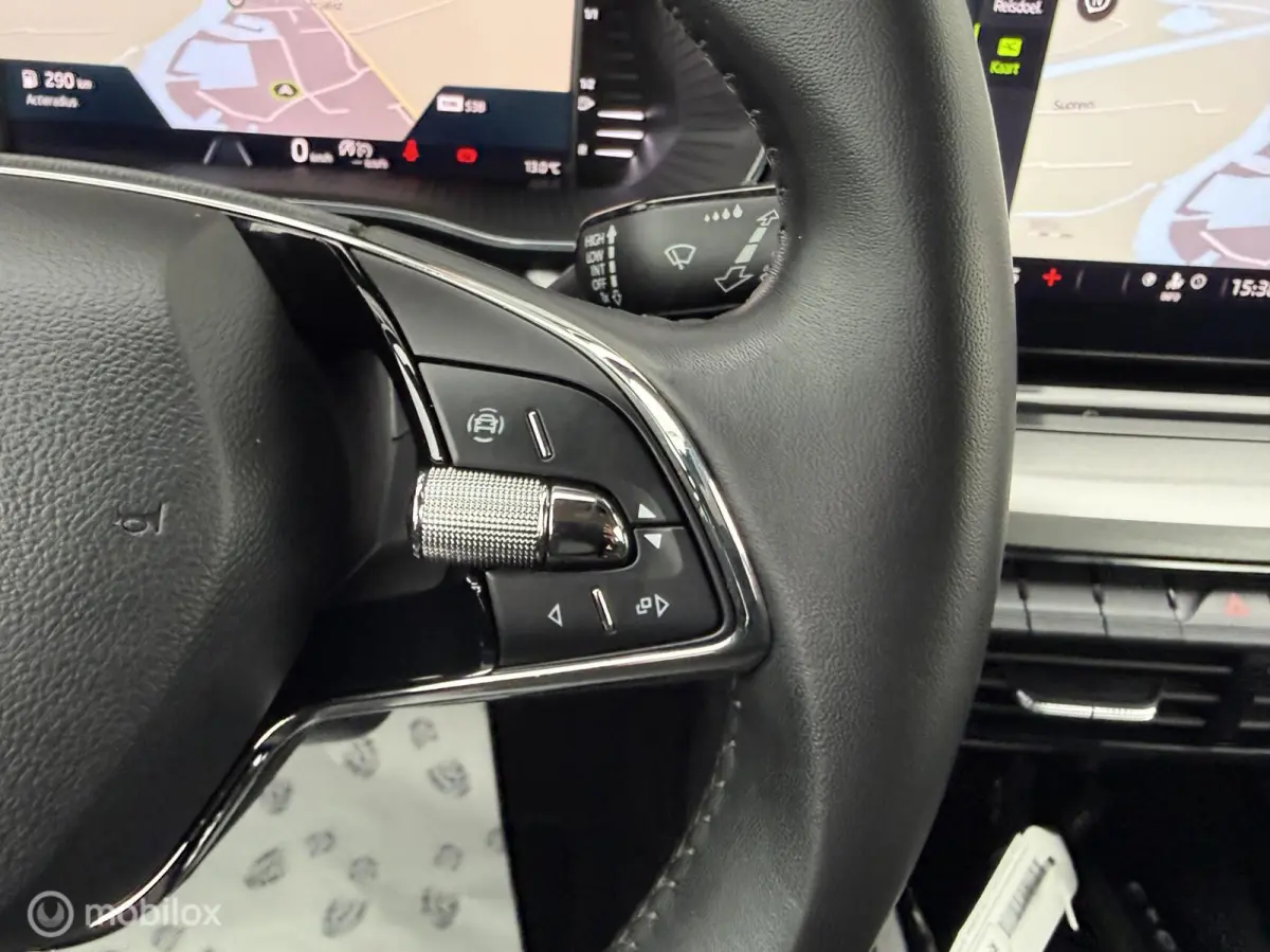 1.0 TSI Ambition CarPlay PDC Black-Line Full-Led