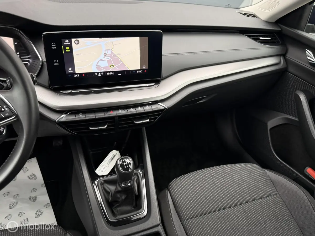 1.0 TSI Ambition CarPlay PDC Black-Line Full-Led