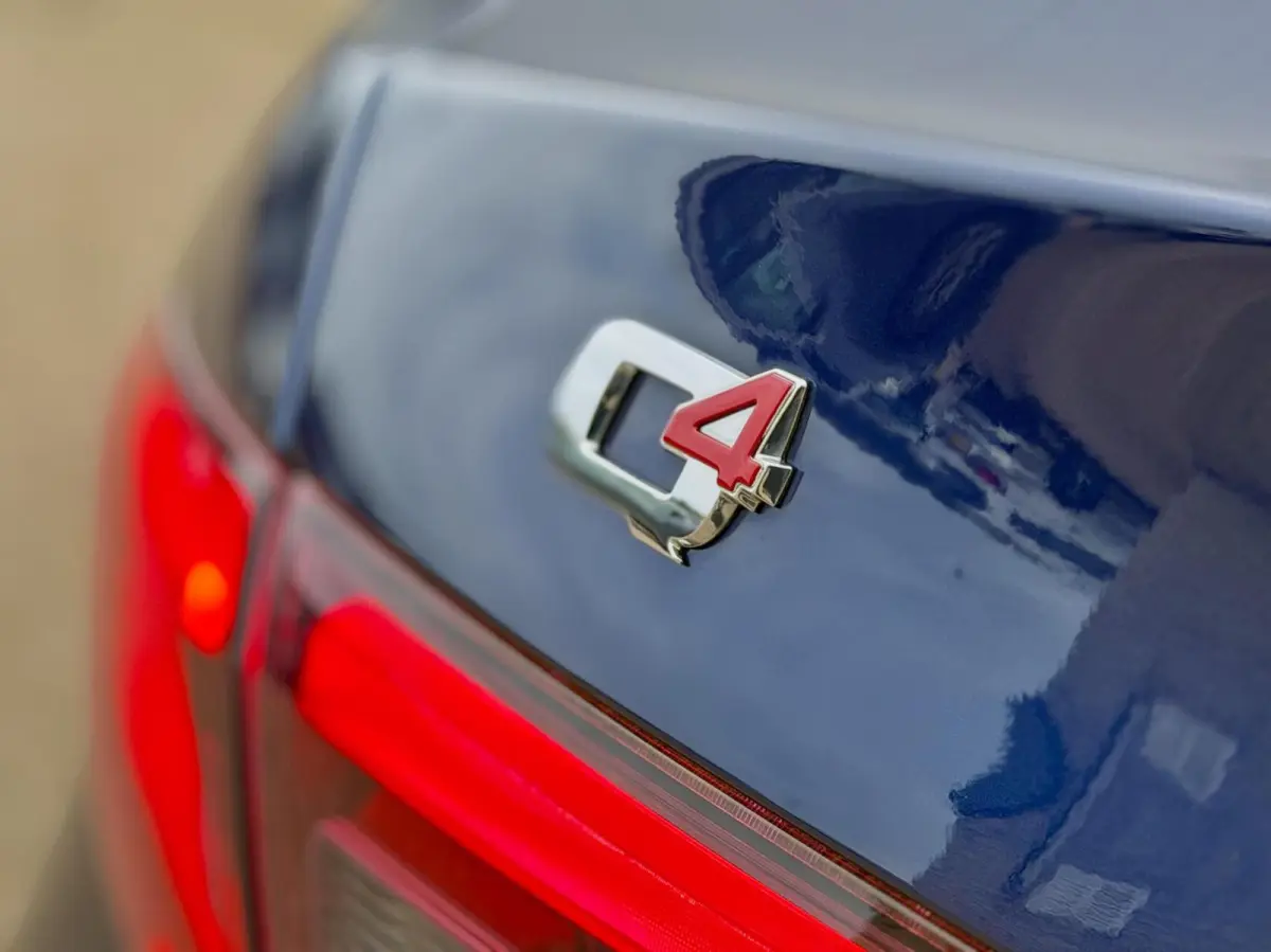 2.0 Veloce Q4 | 280PK | Leder | Camera