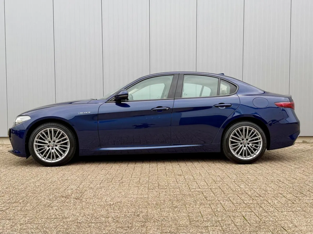 2.0 Veloce Q4 | 280PK | Leder | Camera