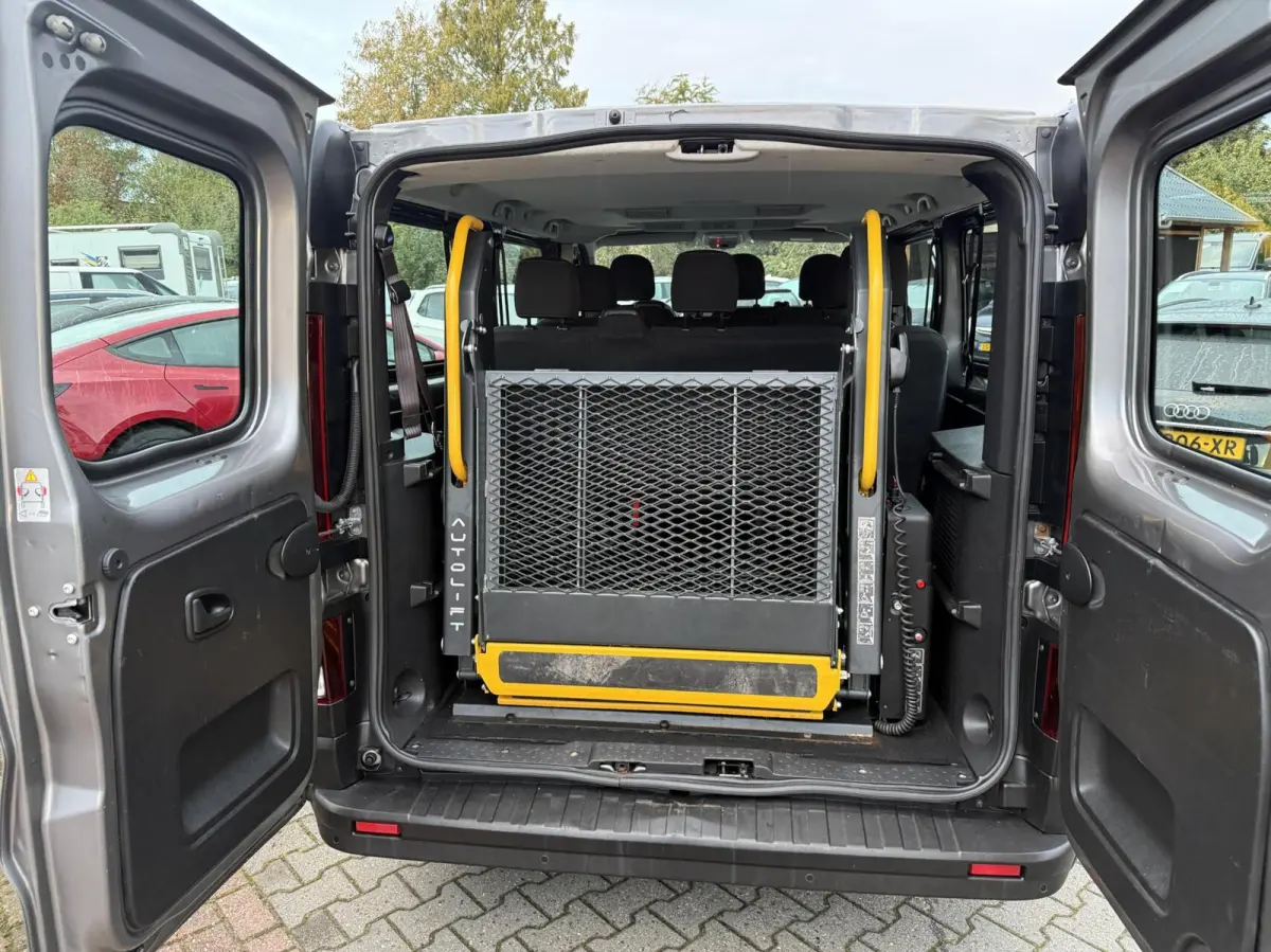 1.6 CDTI L2H1 9 PERS ROLSTOELLIFT *ALL-IN PRIJS*