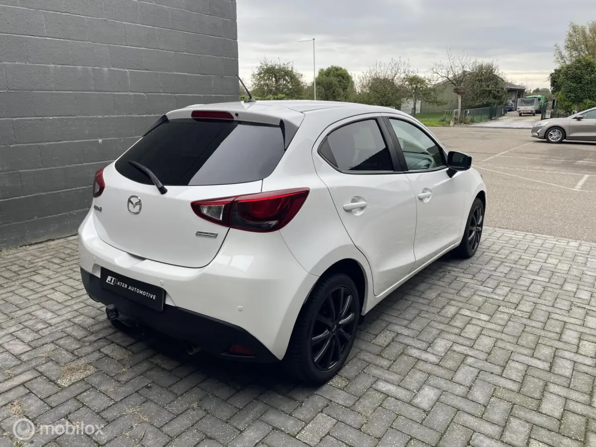 1.5 Skyactiv-G Niseko | AIRCO | Trekhaak | PDC | Lichtmetaal | Lage KM-stand |