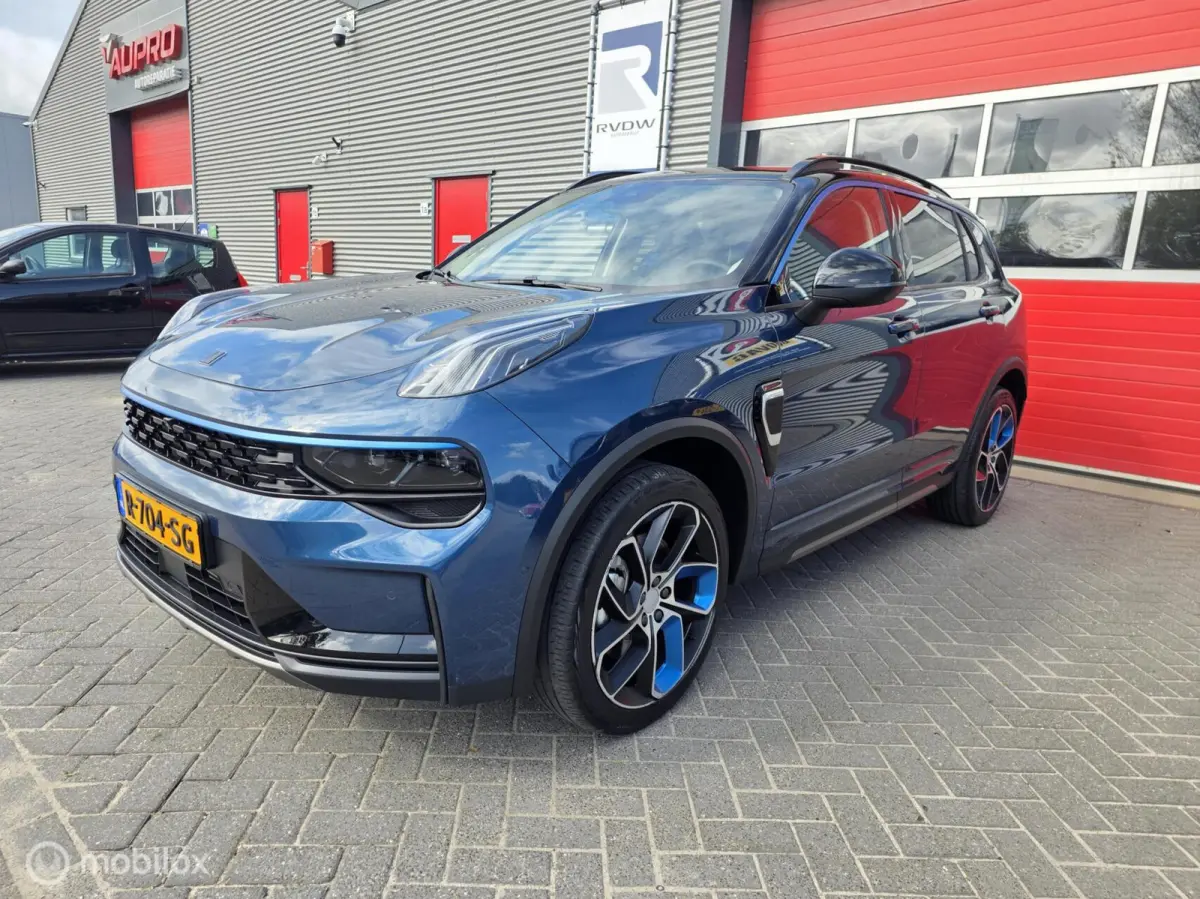 - 1.5 261PK Plug-in Hybrid, Pano, 360 Camera , Apple Carplay✅NL AUTO
