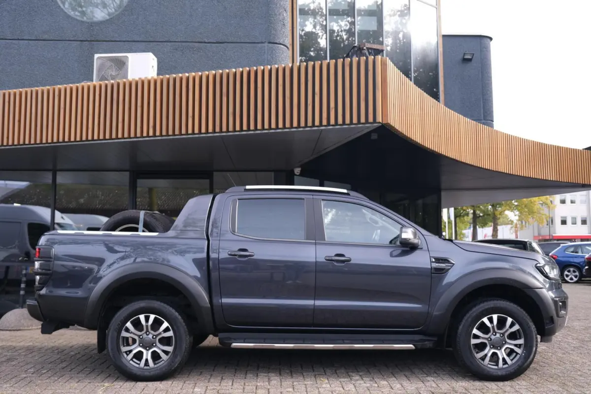 2.0 Bi-turbo Wildtrak Supercab|RIJKLAAR!|5-Zits|Marge|ACC|Carplay|Camera|Keyless|4x4|LaneAssist|Standkachel|Trekhaak|